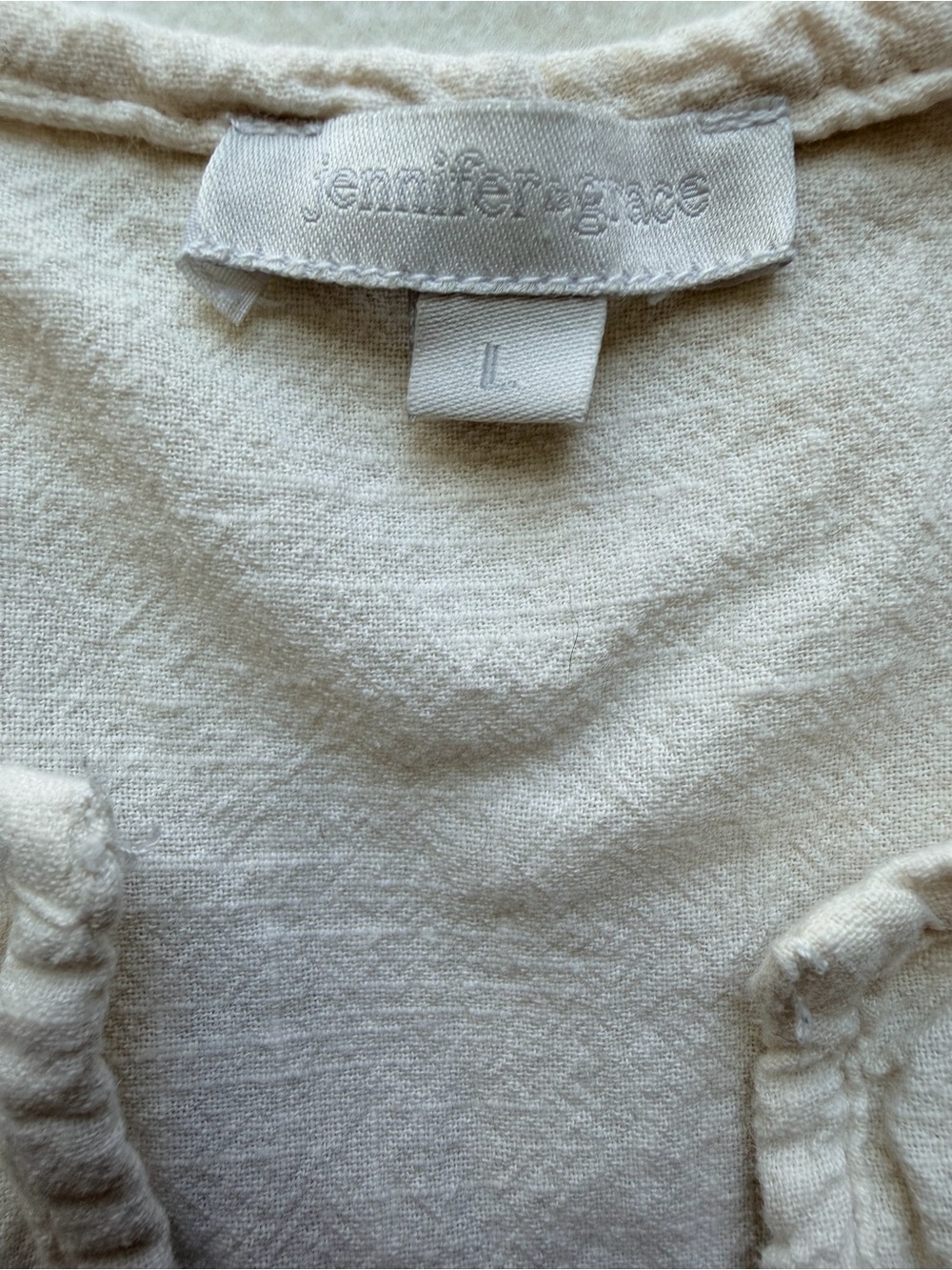 Jennifer & Grace Cream Embroidered Flutter Sleeve Boho Style Blouse Size Large - Picture 6 of 7